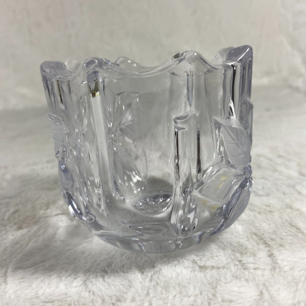 Mikasa Festive Poinsettia Votive Candleholder Crystal Cut Glass - Picture 3 of 9